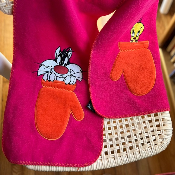 Vintage Warner Bros Looney Tunes Tweety & Sylvester Fleece Scarf – Studio Store - Picture 7 of 8